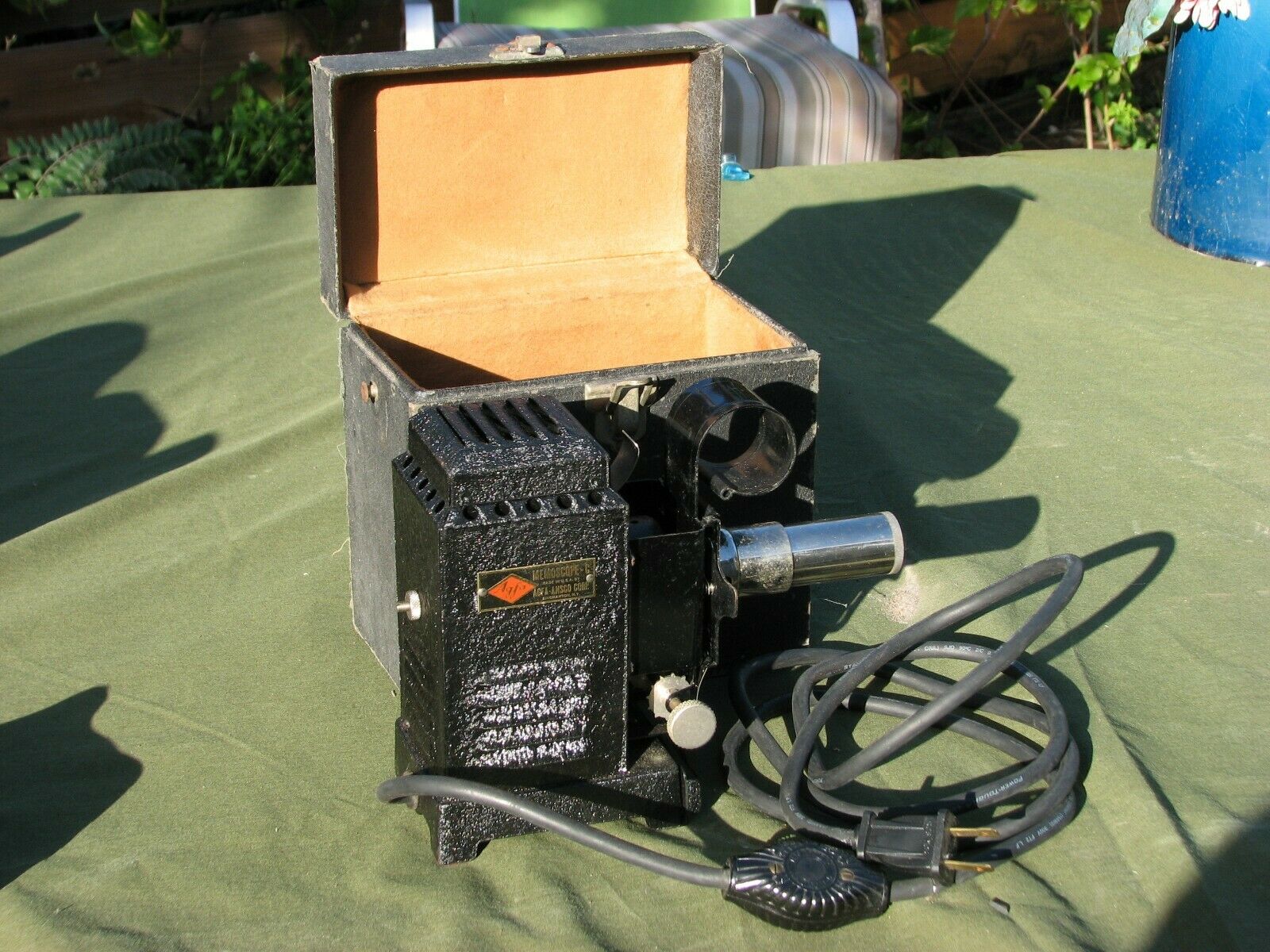 Antique Agfa/ansco 35mm Film Strip Projector  Works!