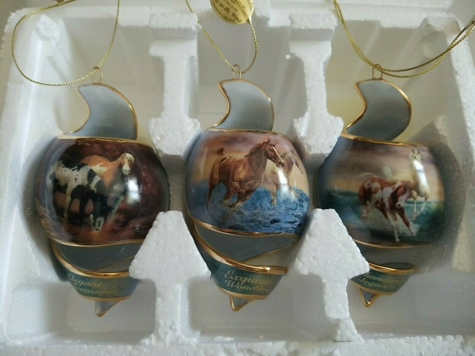 The Bradford Editions Free As The Wind Ornament  Collection Set 2 Nib
