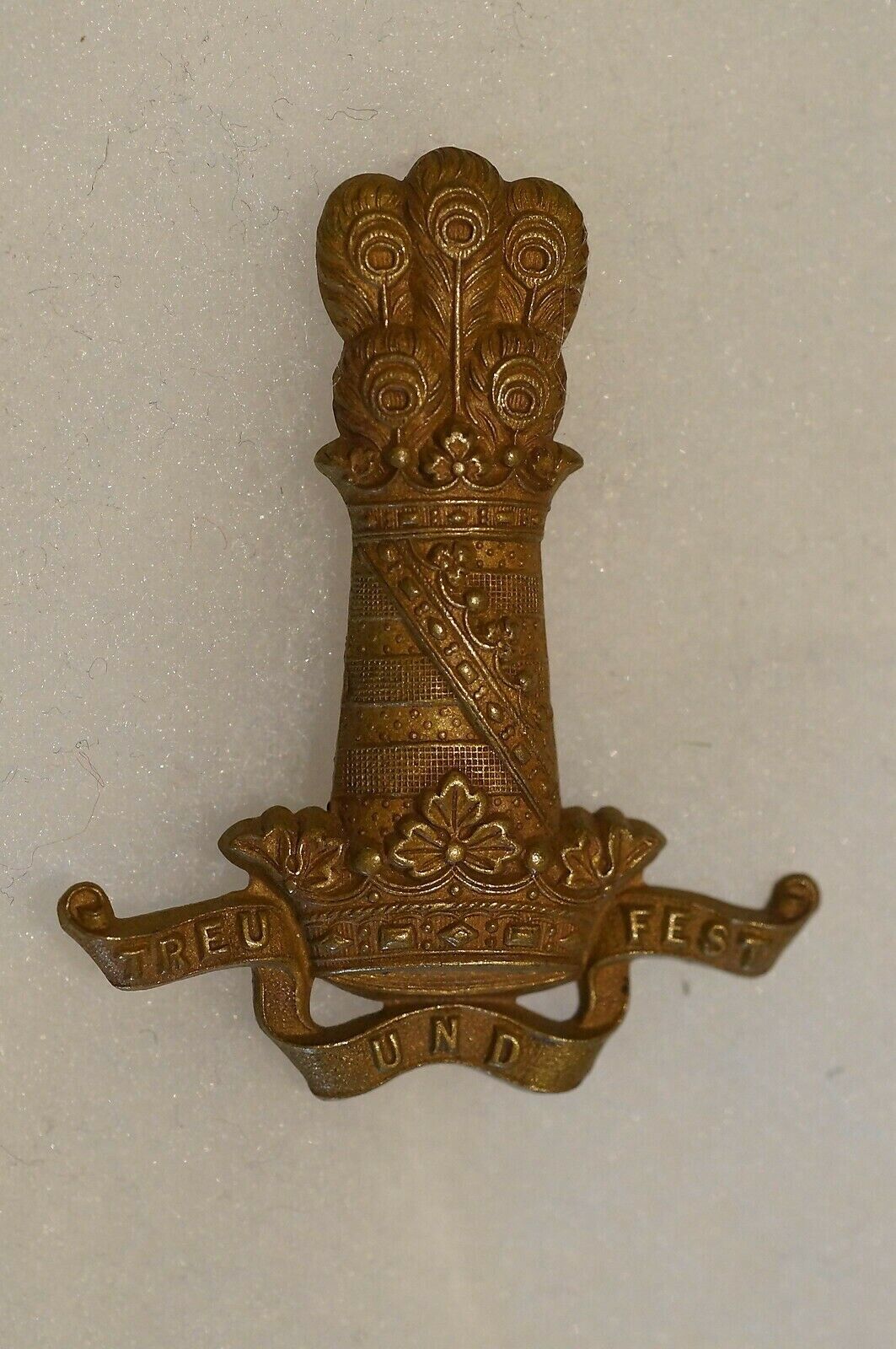 Ww2 British 11th Prince Alberts Own Hussars Cap Badge Large