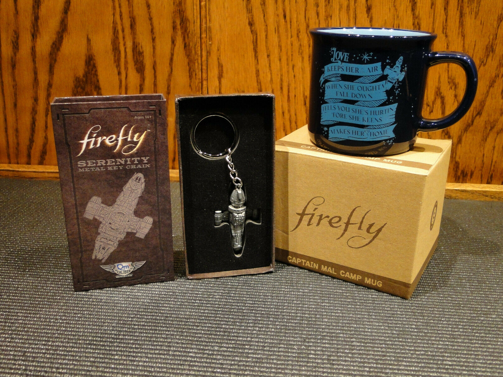 Firefly - Capt. Malcolm Reynolds Mug & Serenity Keychain - Loot Crate